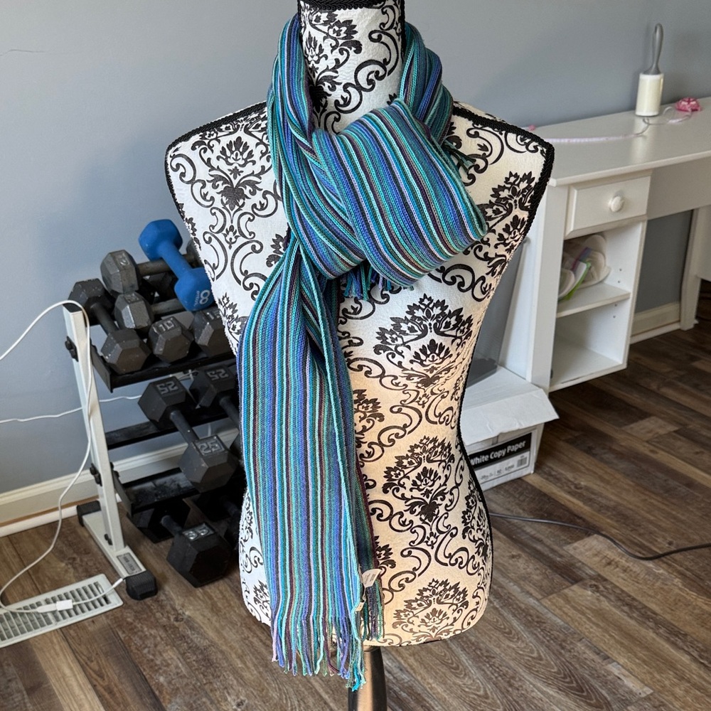 Multicolored scarf